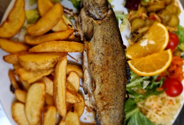 Pstrąg tuszka z patelni