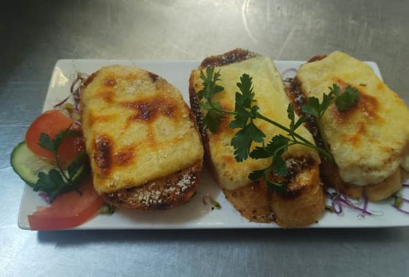 Pieczywo czosnkowe z serem