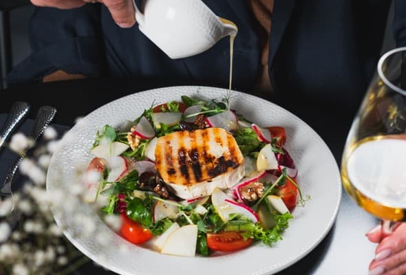 Sałatka z kozim serem