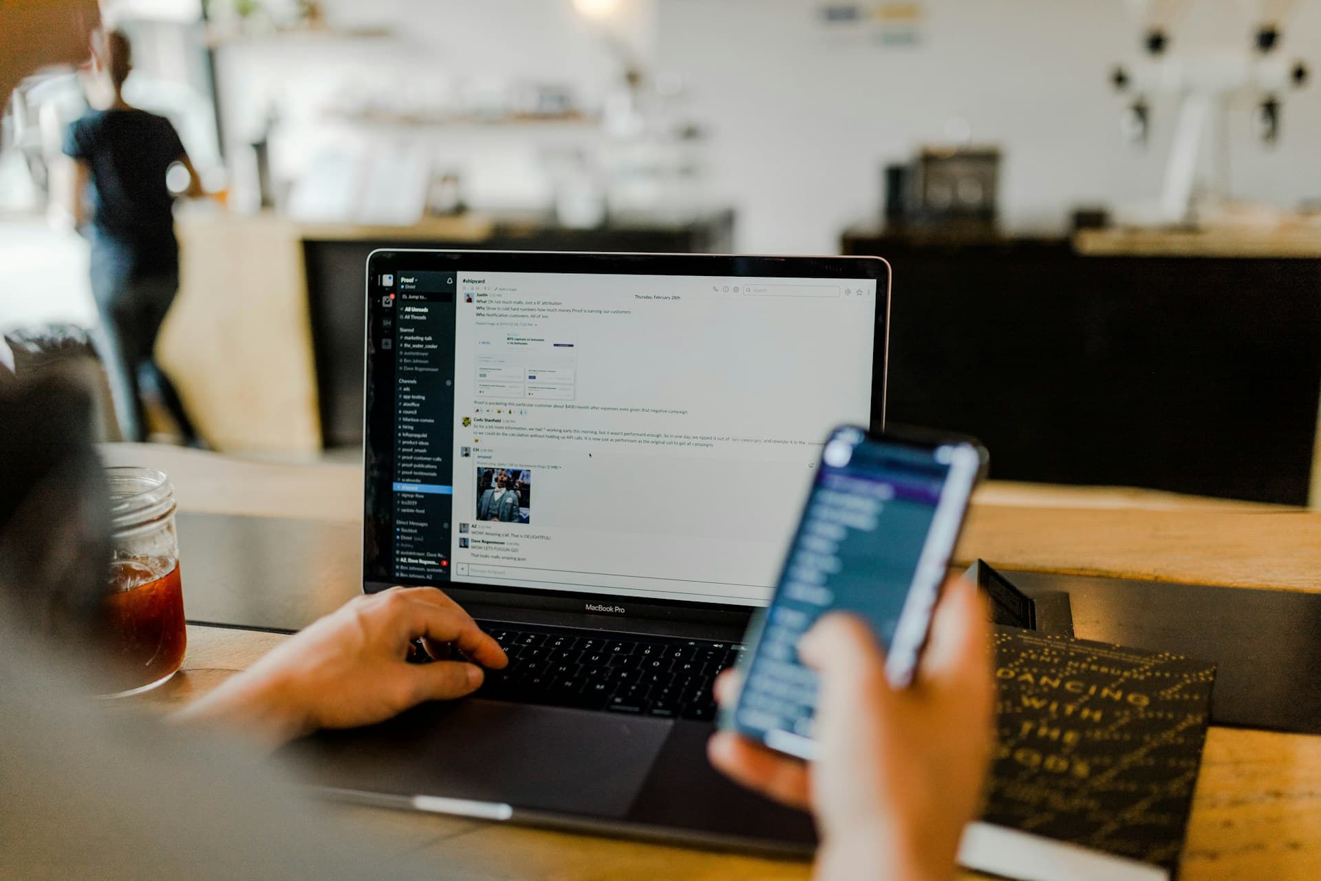 Jak stworzyć stronę internetową dla restauracji, baru lub kawiarni?