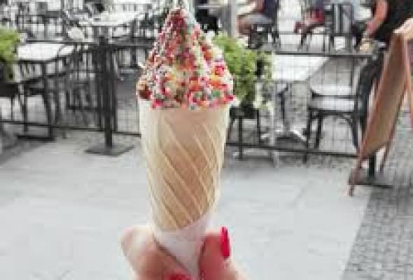 Lód dla dzieci z posypką