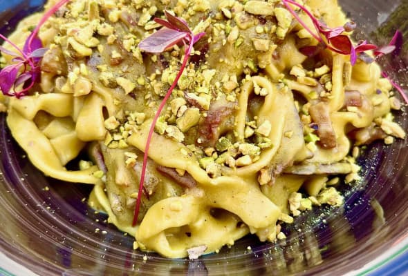 Tagliatelle z pistacjami