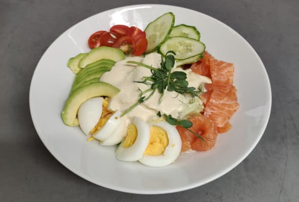 Боул з лососем